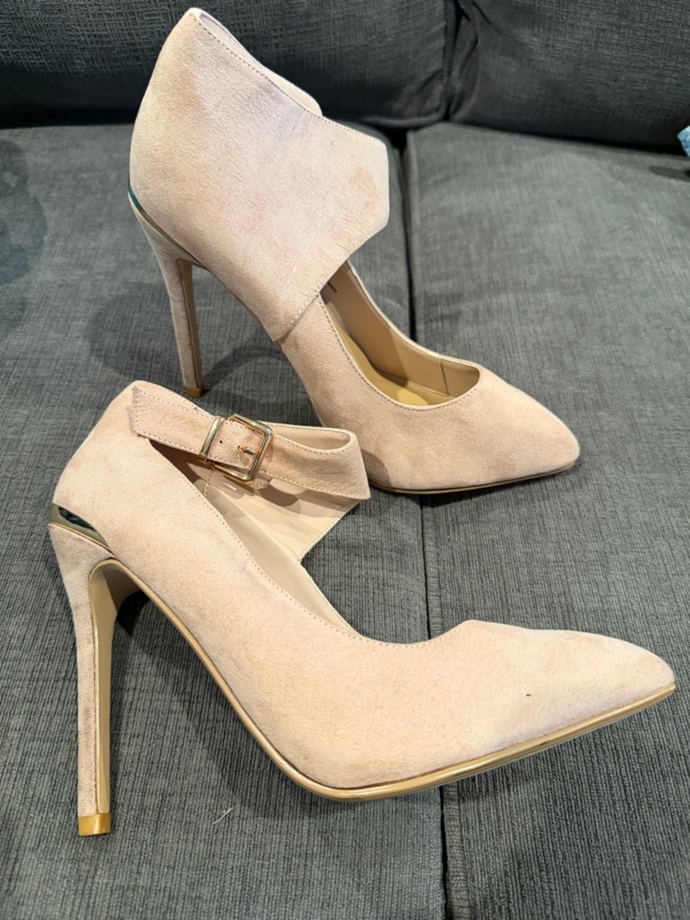 New Shoedazzle Nude Pink Size 9 Suede Pointed-Toe High Heels with Ankle Strap